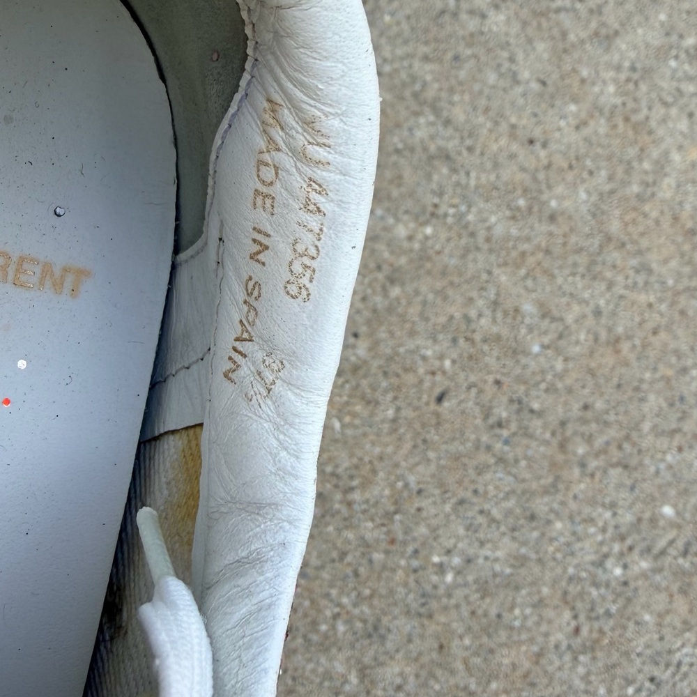 Saint Laurent Classic Court Glitter Leather Low-Top Sneaker - Picture 5 of 8